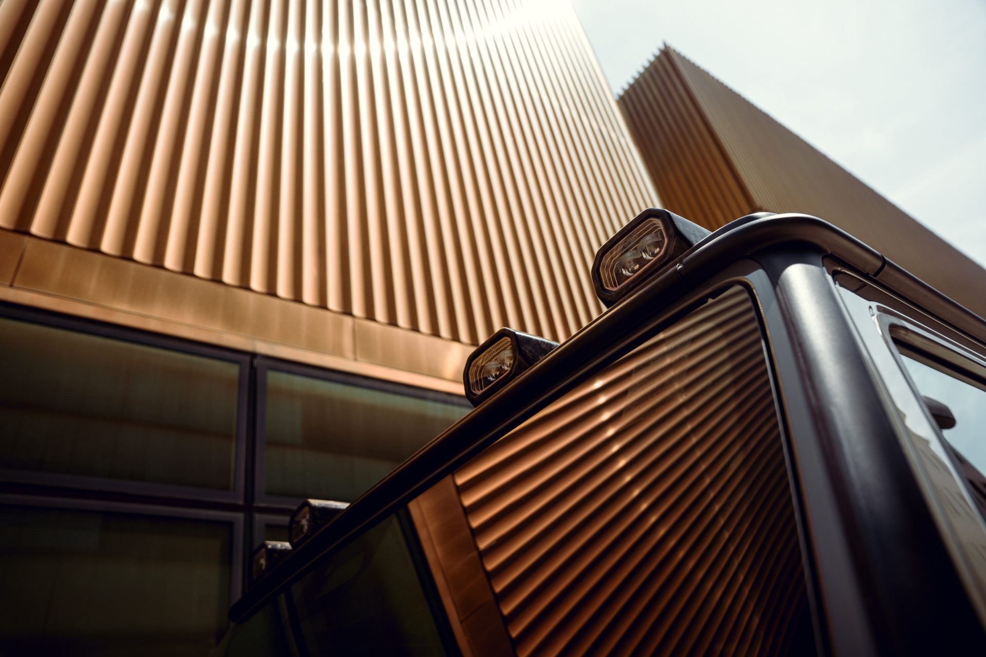 Bronze roof slats of the IMSA Precision 822